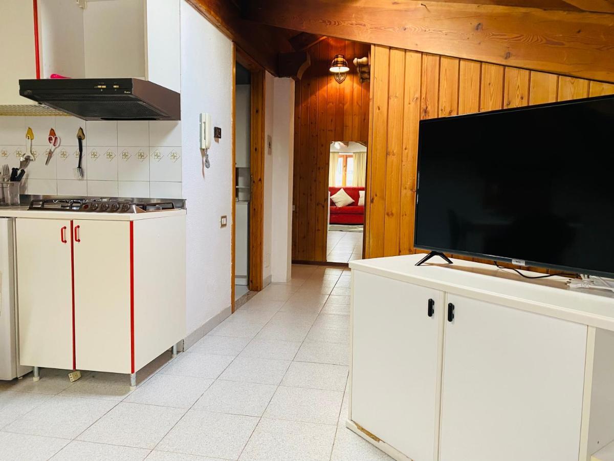 アオスタCasa Dei Leoniアパートメント エクステリア 写真
